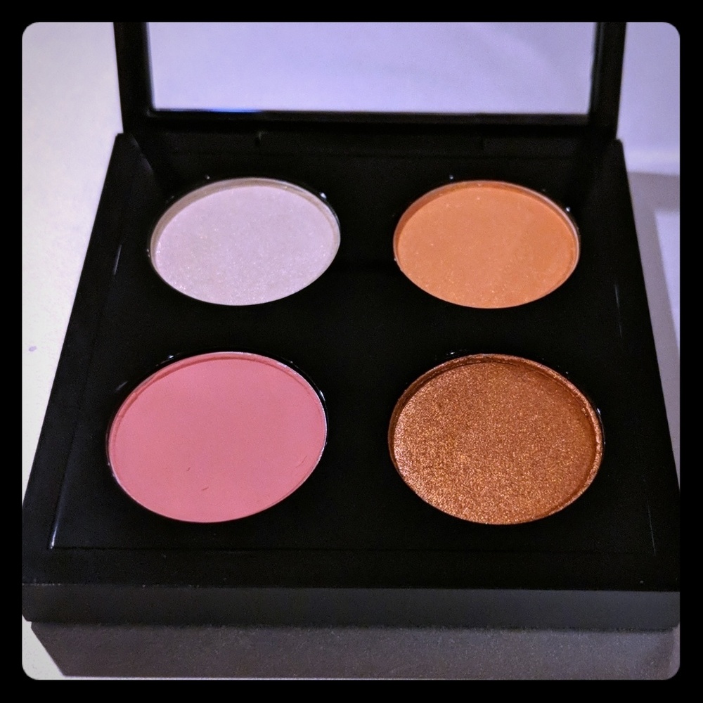 Mac eye shadow pallette Call Me Bubbles